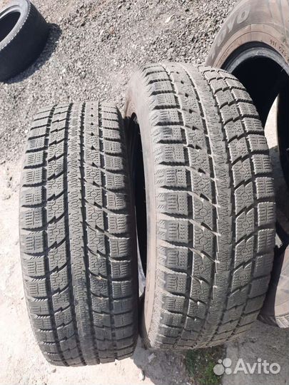 Toyo Observe GSi-5 225/65 R17 102W