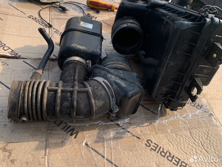 Корпус воздушного фильтра kia Clarus