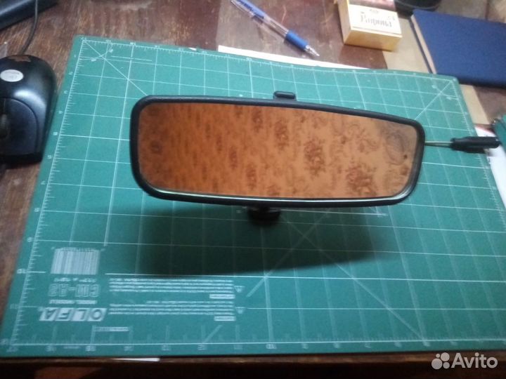 Зеркало заднего вида салонное