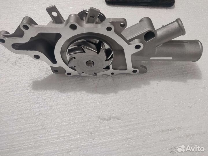 Помпа Мерседес sprinter