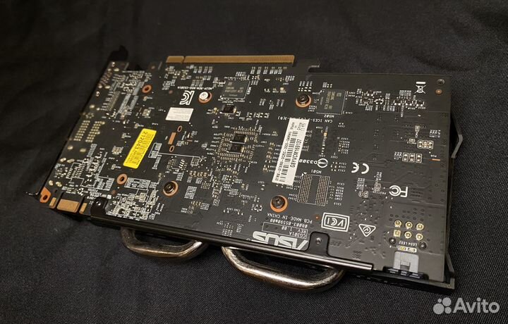 Asus strix GeForce GTX 950 OC 2Gb