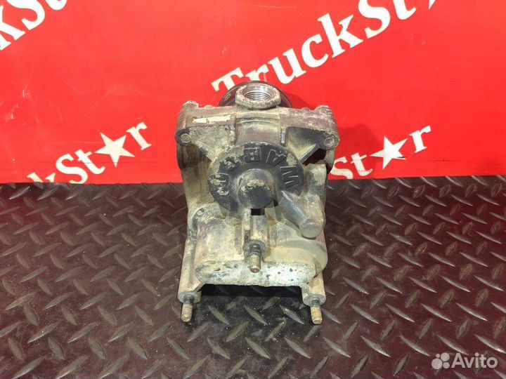 Клапан ускорительный