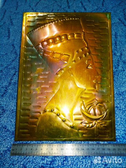 Чеканка Нефертити