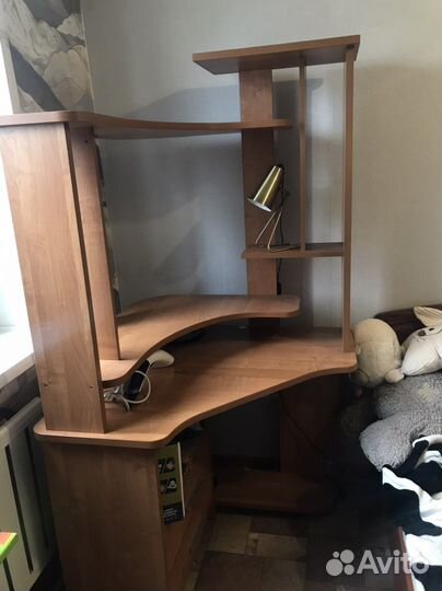 Компьютерный стол