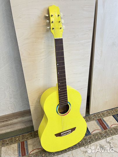 Гитара акустическая 