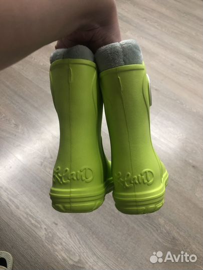 Резиновые сапоги детские новые