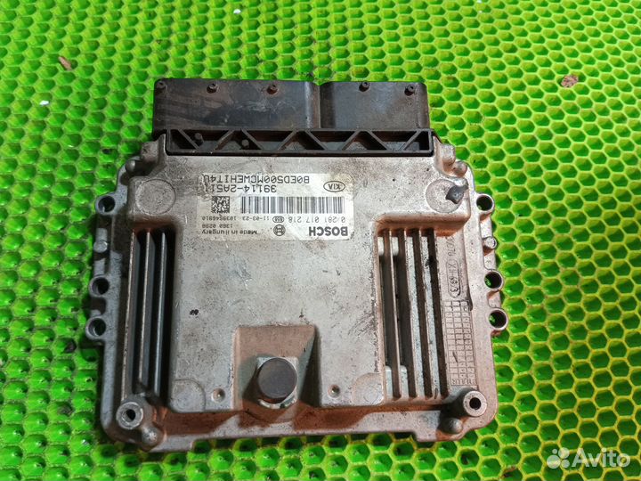 Блок управления двигателем Kia Ceed ED 1.6 crdi