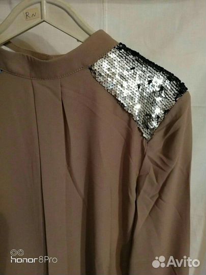 Блузка женская с пайетками