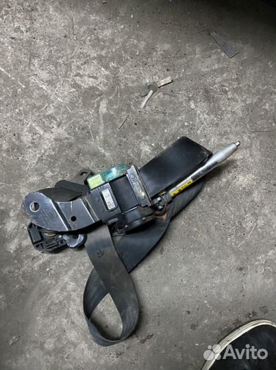 Ремень безопасности mazda 323 f BA