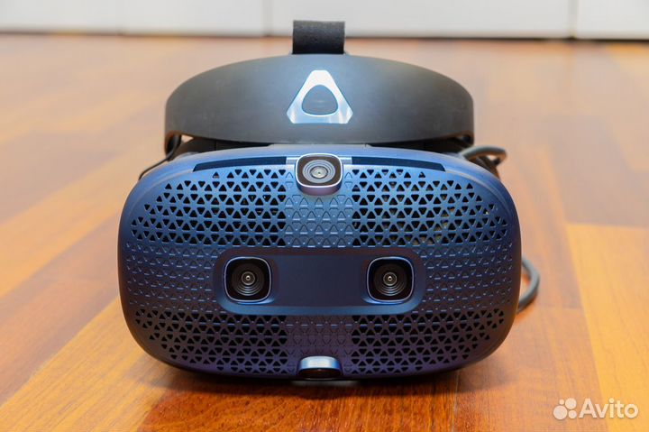 Новый шлем HTC Vive Cosmos