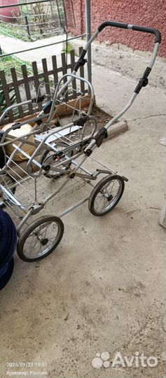 Коляска прогулочная
