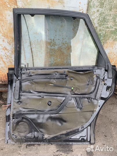 Дверь задняя правая Audi A8 D2