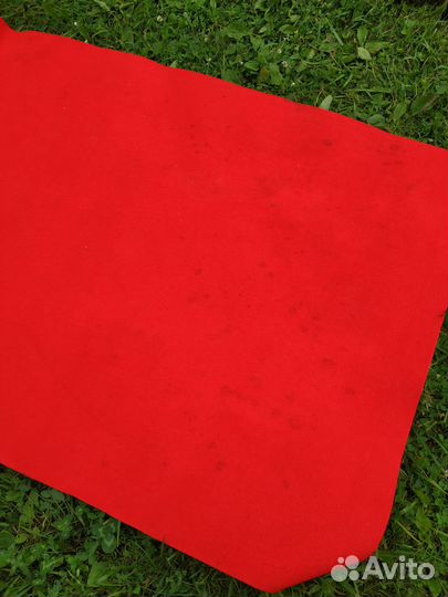 Выставочный ковролин бу куски