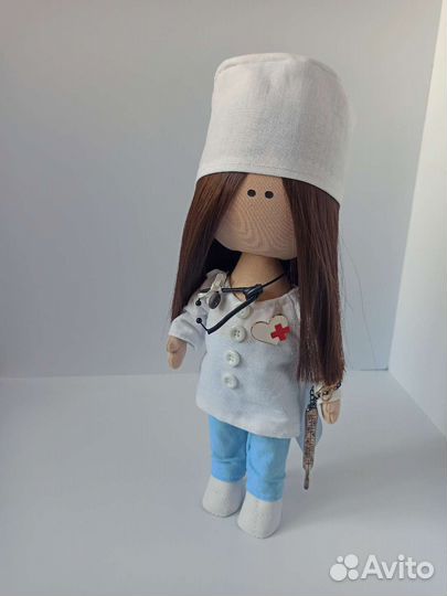 Кукла текстиль интерьерная Handmade врач подарок