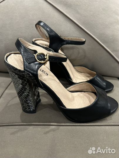 Босоножки женские35 размер