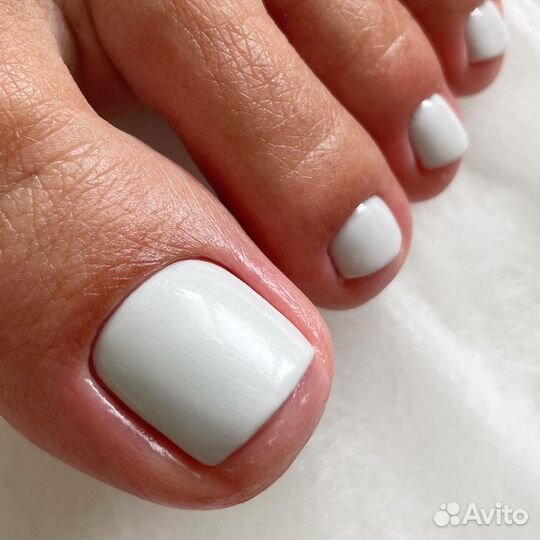 Маникюр и педикюр на Кургане