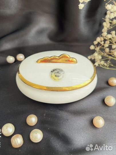 Винтажная шкатулка из фарфора для украшений Англия