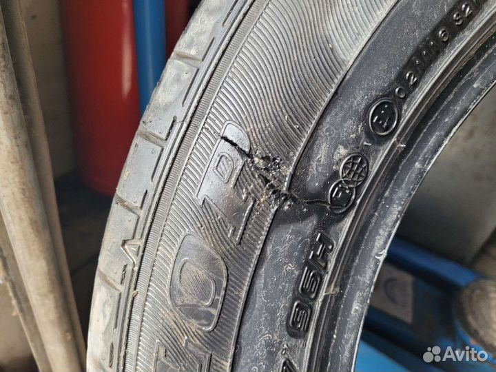 Dunlop Enasave EC300+ 215/60 R17