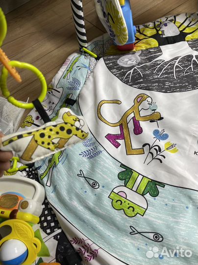 Развивающий коврик kinderkraft и ходунки