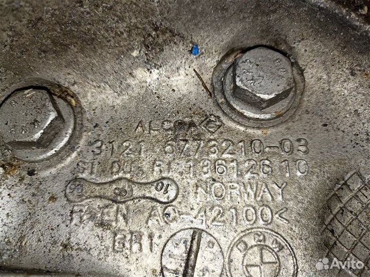 Ступица передняя правая Bmw 3-Series E90