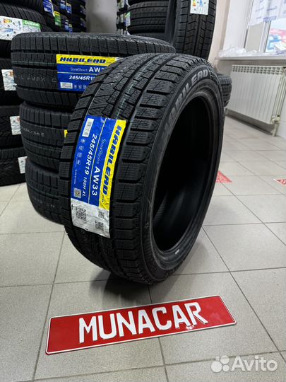 Habilead SnowShoes AW33 245/45 R19 102H