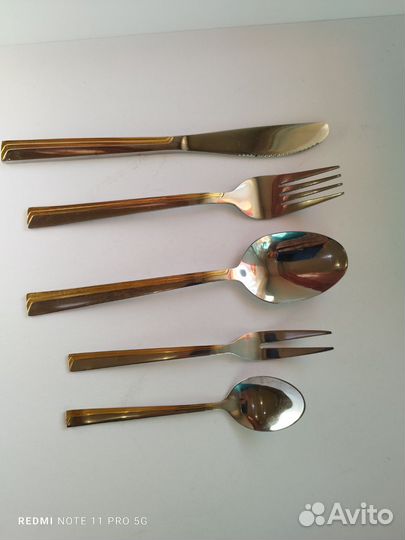 Набор столовых приборов