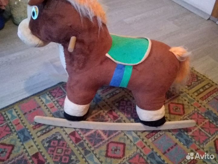 Лошадь качалка