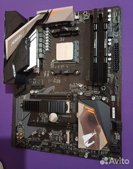 R5 5500 + B450 aorus elite + 16gb 3800Mhz Cjr
