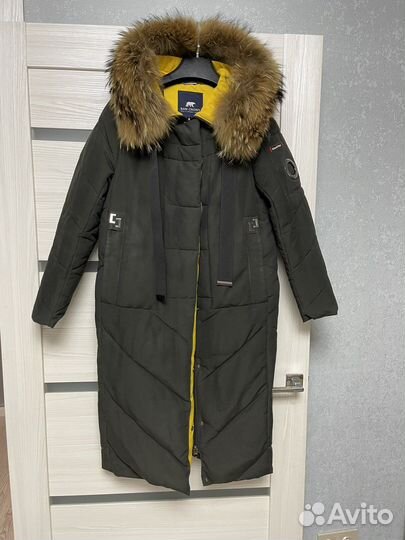 Женский пуховик