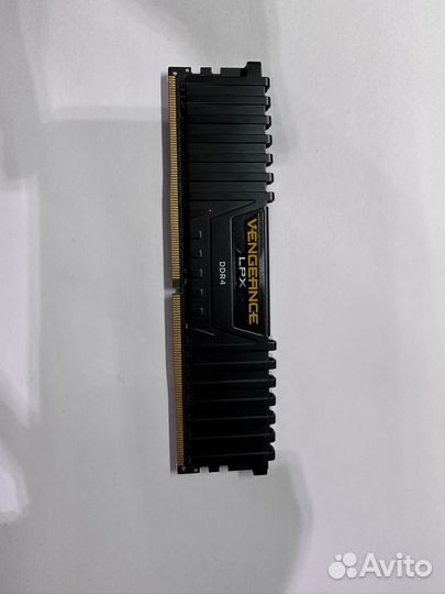 Оперативная память Kingston Crucial DDR4 16Gb