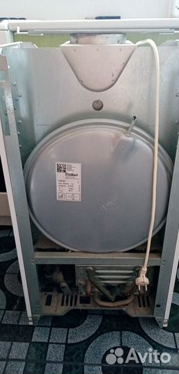 Газовый котел Vaillant VUW INT 240/3-3