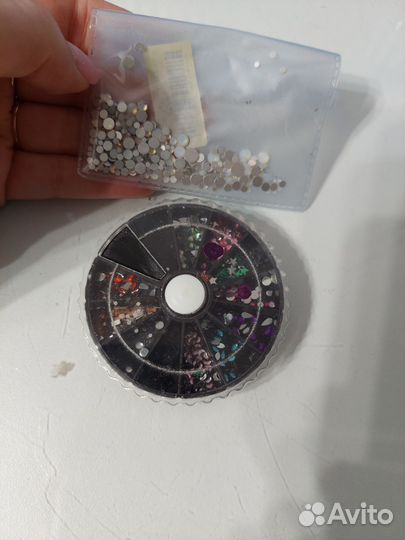 Для дизайна ногтей