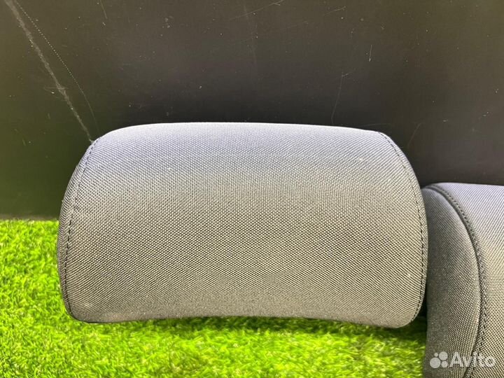 Подголовник сиденья задний Toyota Avensis AZT250