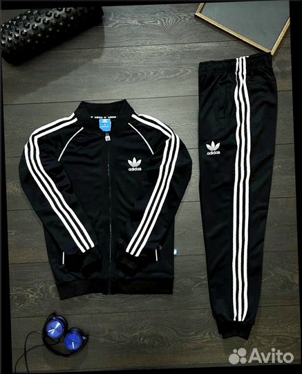 Мужской спортивный костюм adidas