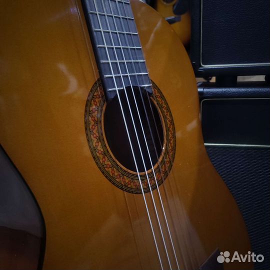 Yamaha C40 4/4 (Классическая гитара)