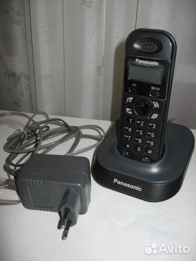 Стационарный телефон с автоответчиком Panasonic