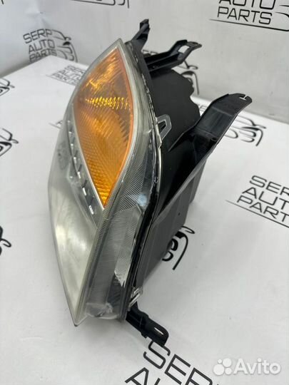 Фара передняя правая Ford Fusion JU fxja 2006