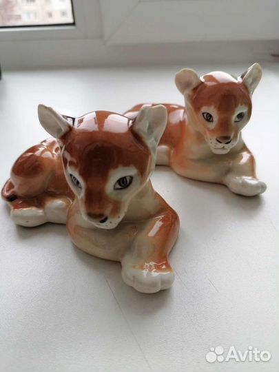 Статуэтка львенок