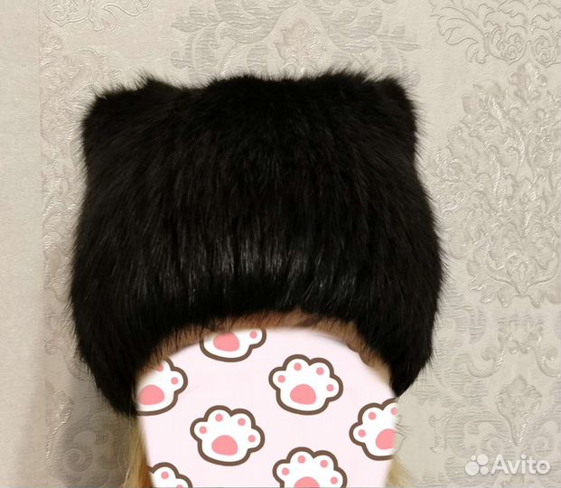 Чёрная шапка из натурального меха