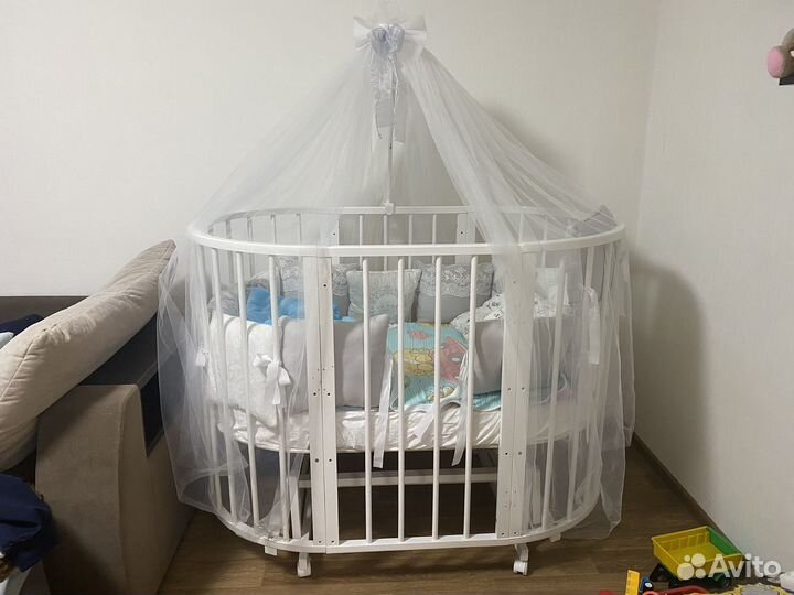 Детская кроватка