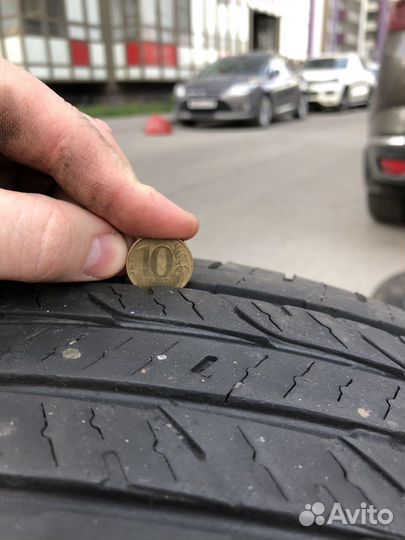 Bridgestone Dueler H/T 843 215/60 R17 96H