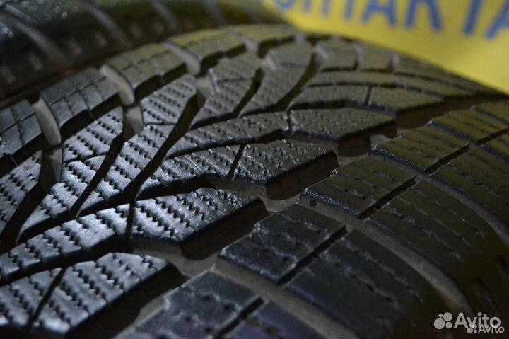 Sonar Winter PF-1 215/55 R16