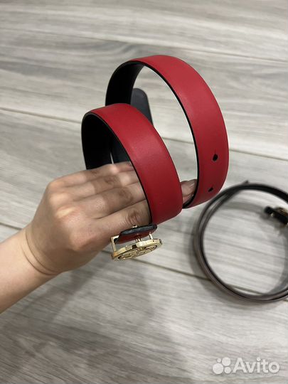 Ремень carolina herrera беж и красный