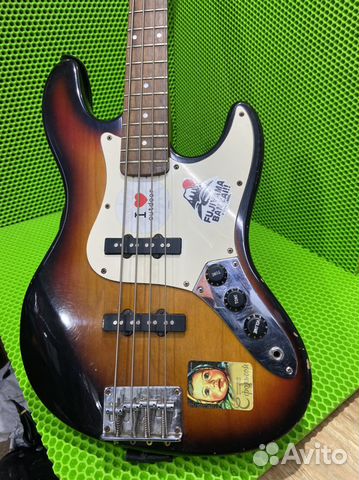 Бас гитара A Ram