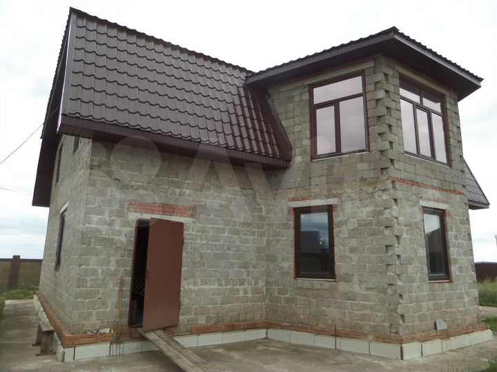 Коттедж 262 м² на участке 13 сот.