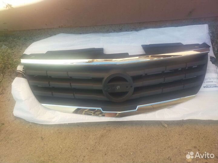 Решетка Nissan Almera Classic B10