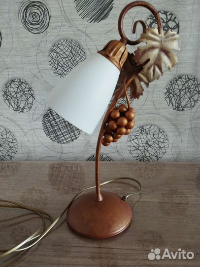 Лампа настольная