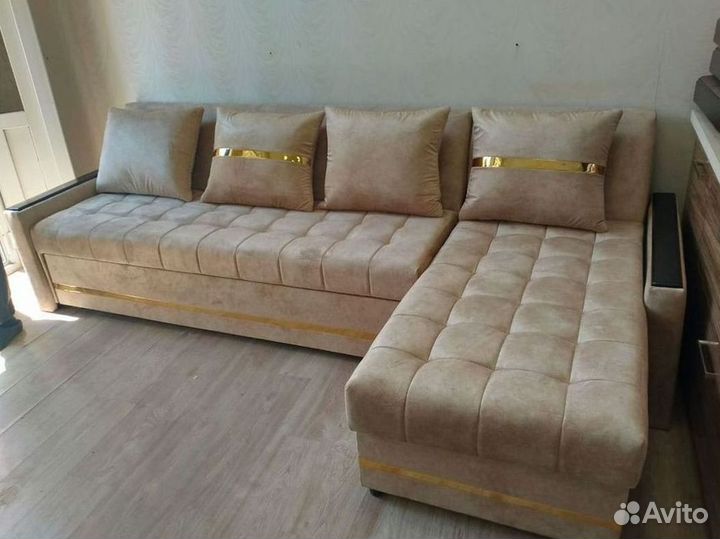 Диван угловой в наличии