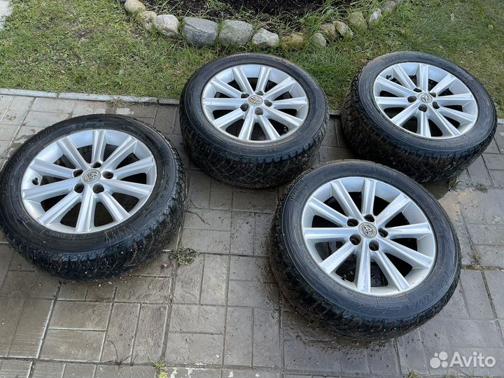 Nitto Therma Spike (NTSPK-B02) 225/55 R17 T