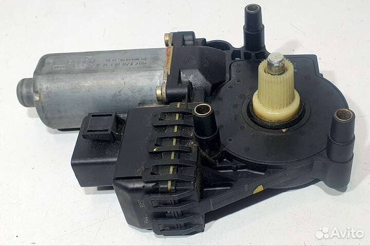 Мотор стеклоподъемника передний правый Audi A6 C5